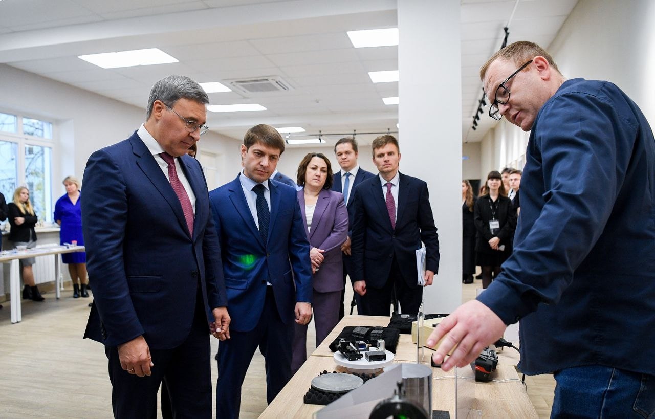 Валерий Фальков ознакомился с разработками молодых ученых Тверской области