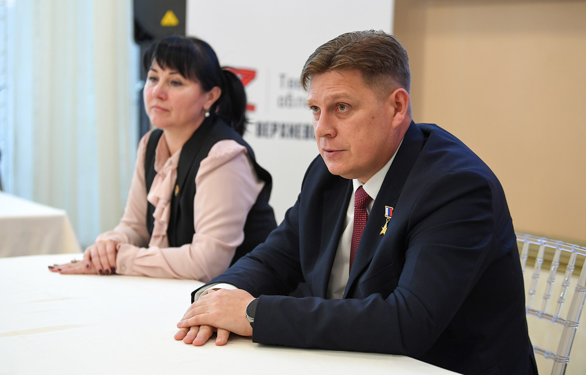 Участники программы «Герои Верхневолжья» пообщались с Героем России Анатолием Сысоевым