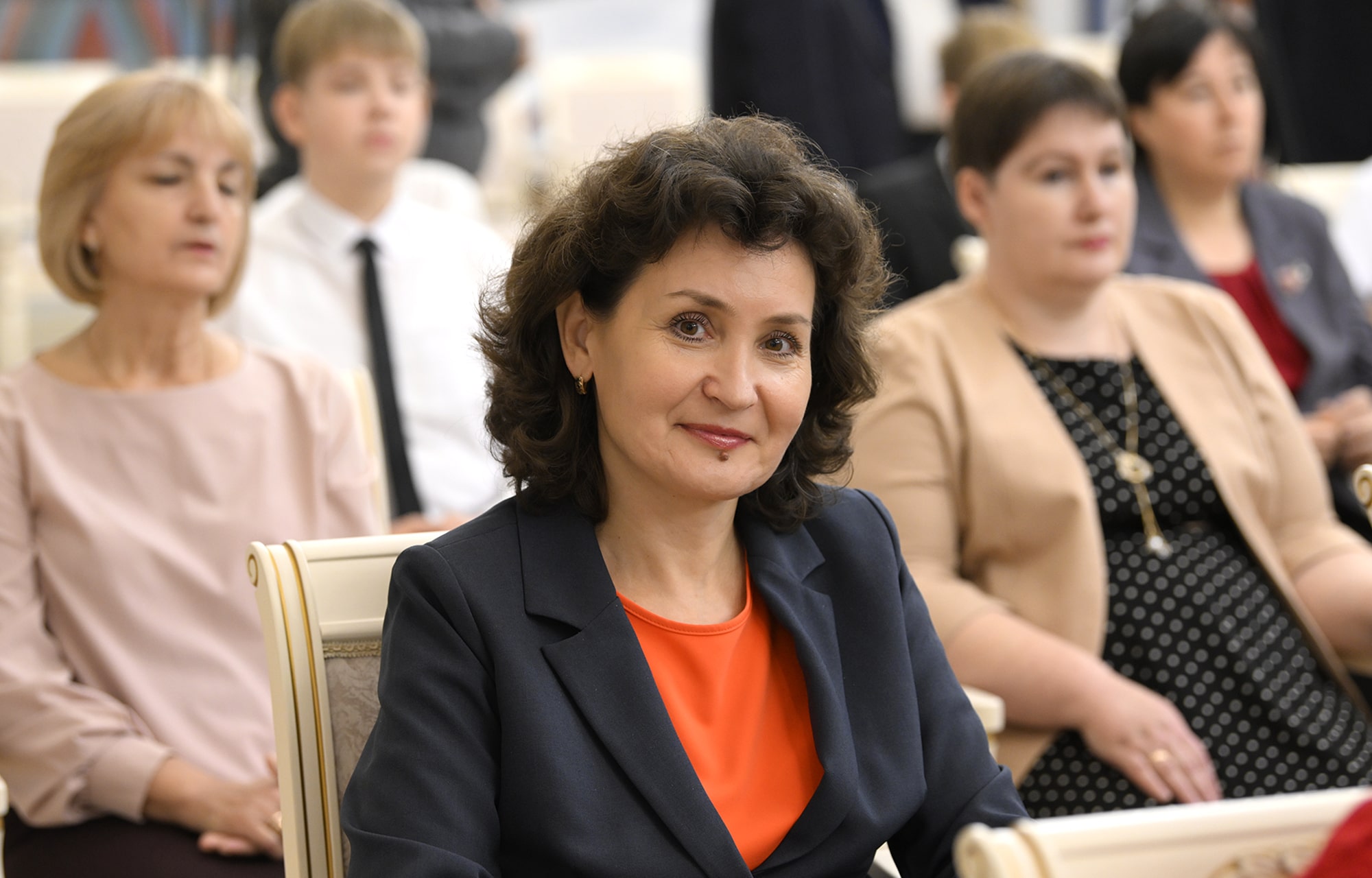 В День герба и флага Тверской области жителям региона вручили награды