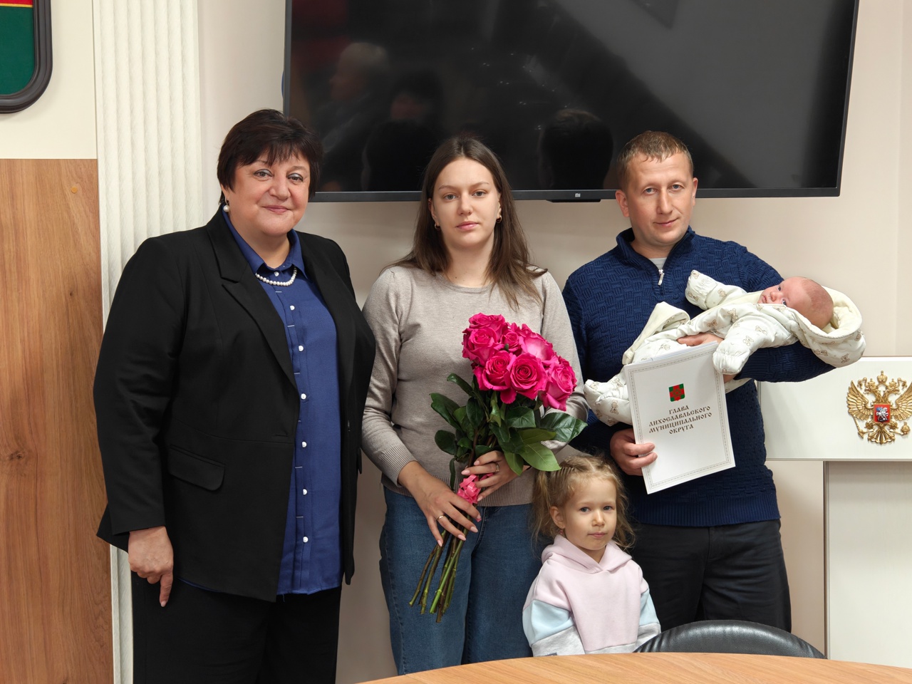 Молодая семья из Лихославля получила поддержку на погашение ипотеки