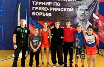 Борцы из Тверской области привезли медали из других регионов борцы