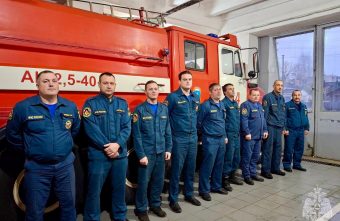 Ночью в Тверской области пожарные спасли жизнь мужчине спасли