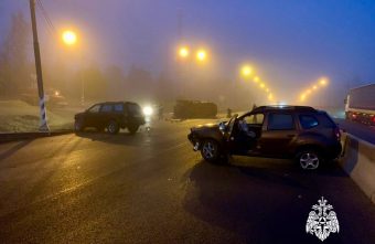На трассе в Тверской области перевернулся автомобиль На трассе в Тверской области перевернулся автомобиль