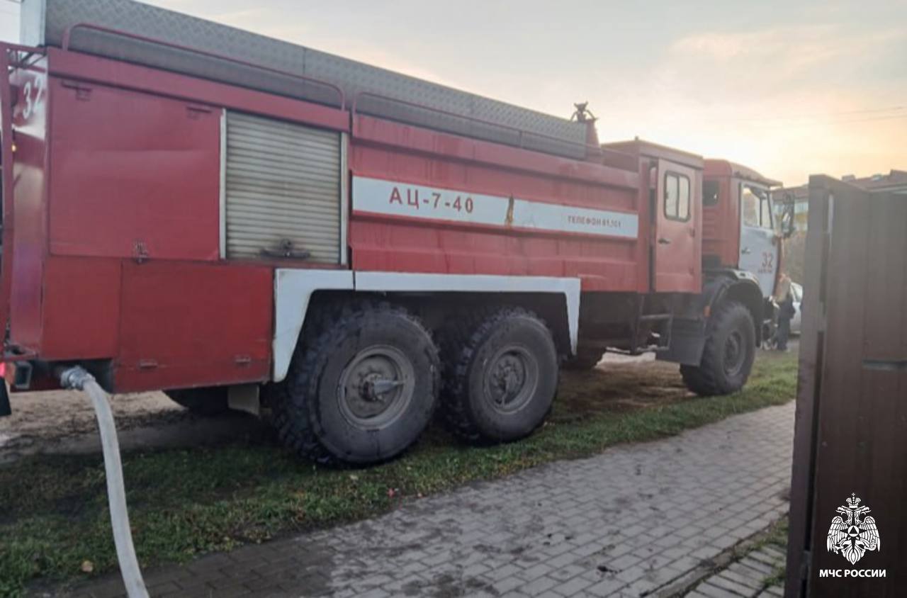 В Тверской области загорелась баня