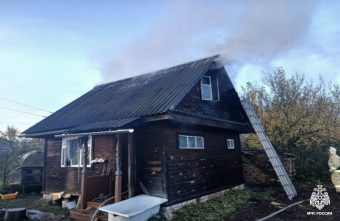 В Тверской области загорелась баня загорелась