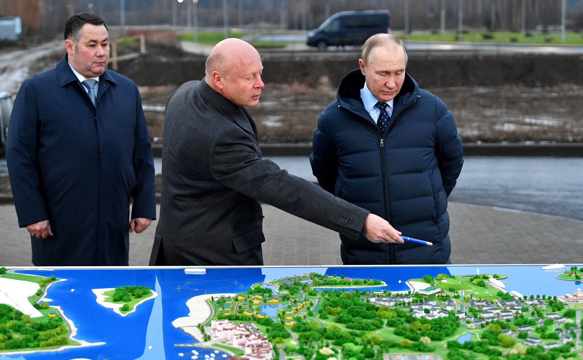 Владимир Путин отмечает свой 73-й день рождения