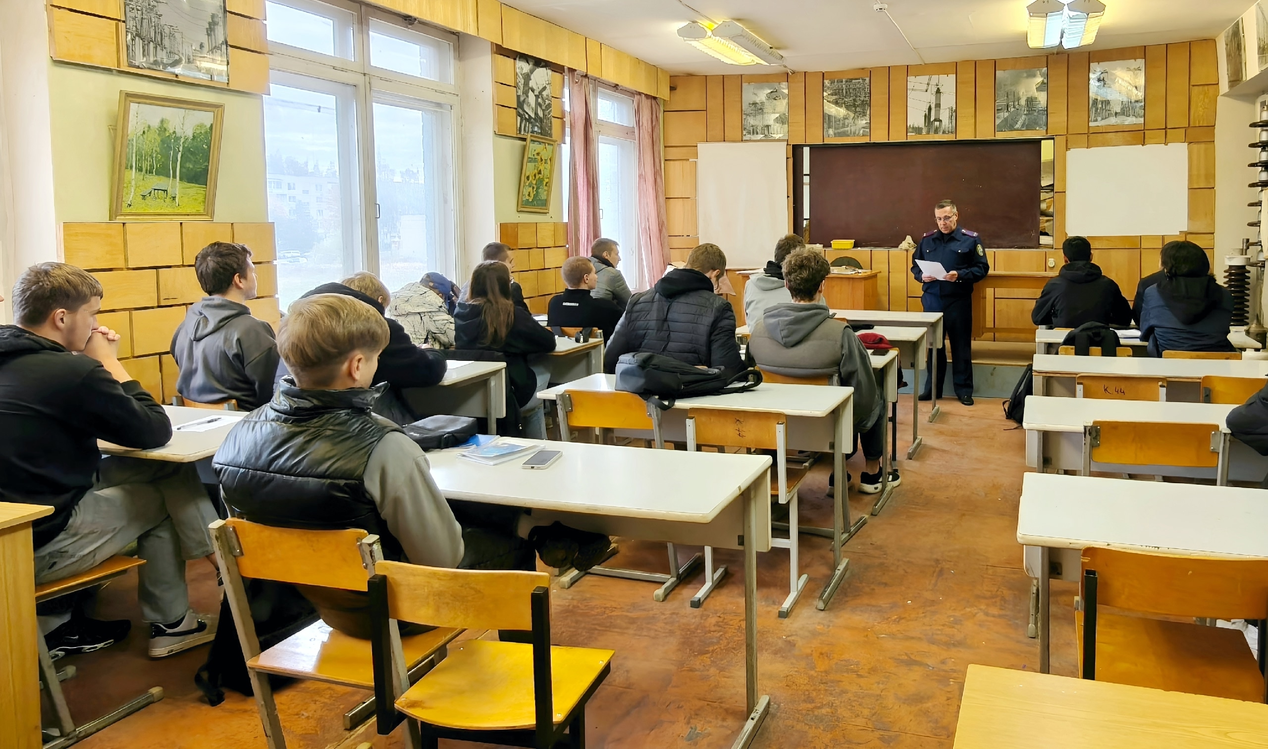 Следователь СК рассказал студентам о расследовании коррупционных преступлений