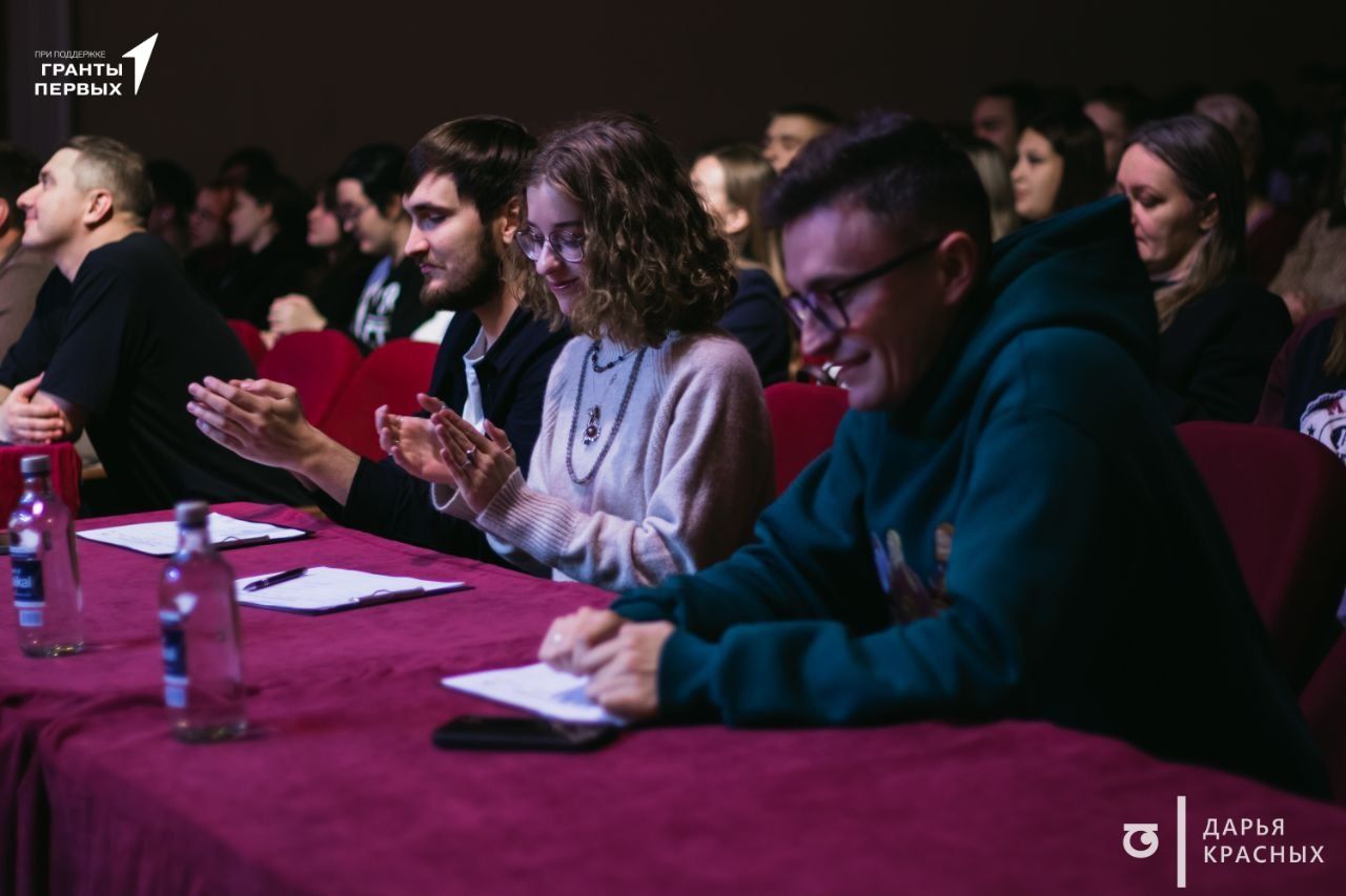 В Твери назвали победителей Кубка колледжей КВН