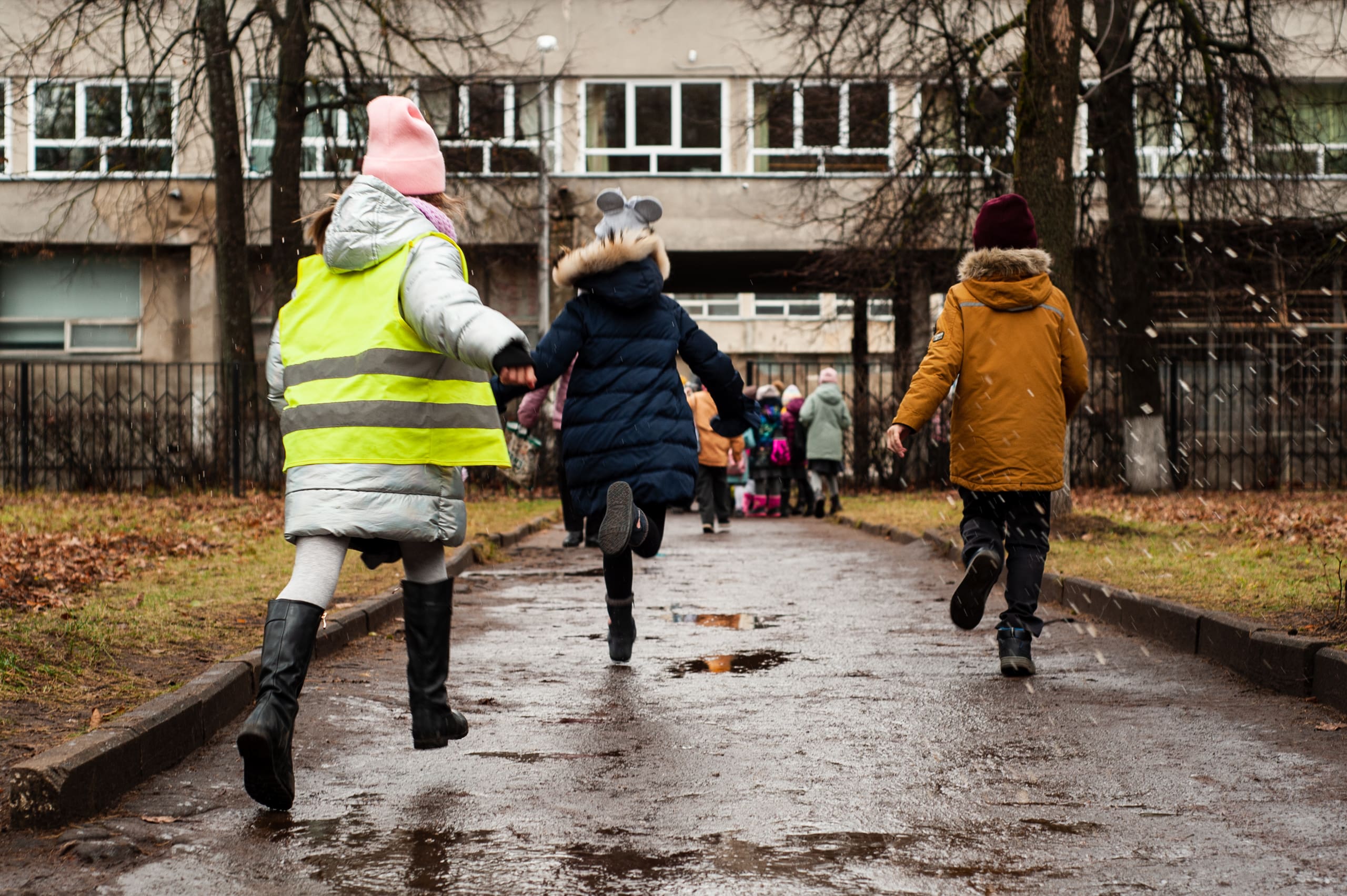Юным жителям Тверской области предлагают повторить правила безопасности на дорогах дорогах