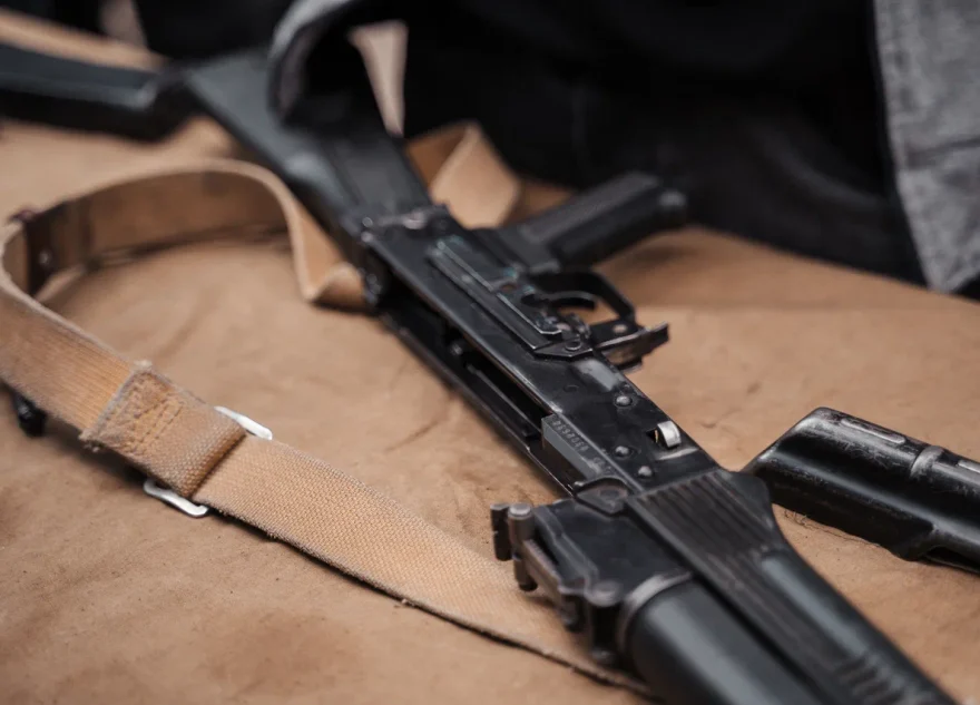 В Тверской области женщина выстрелила в ребенка из винтовки выстрелила