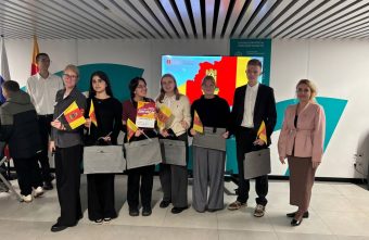 В муниципалитетах региона отпраздновали День герба и флага Тверской области В муниципалитетах региона отпраздновали День герба и флага Тверской области