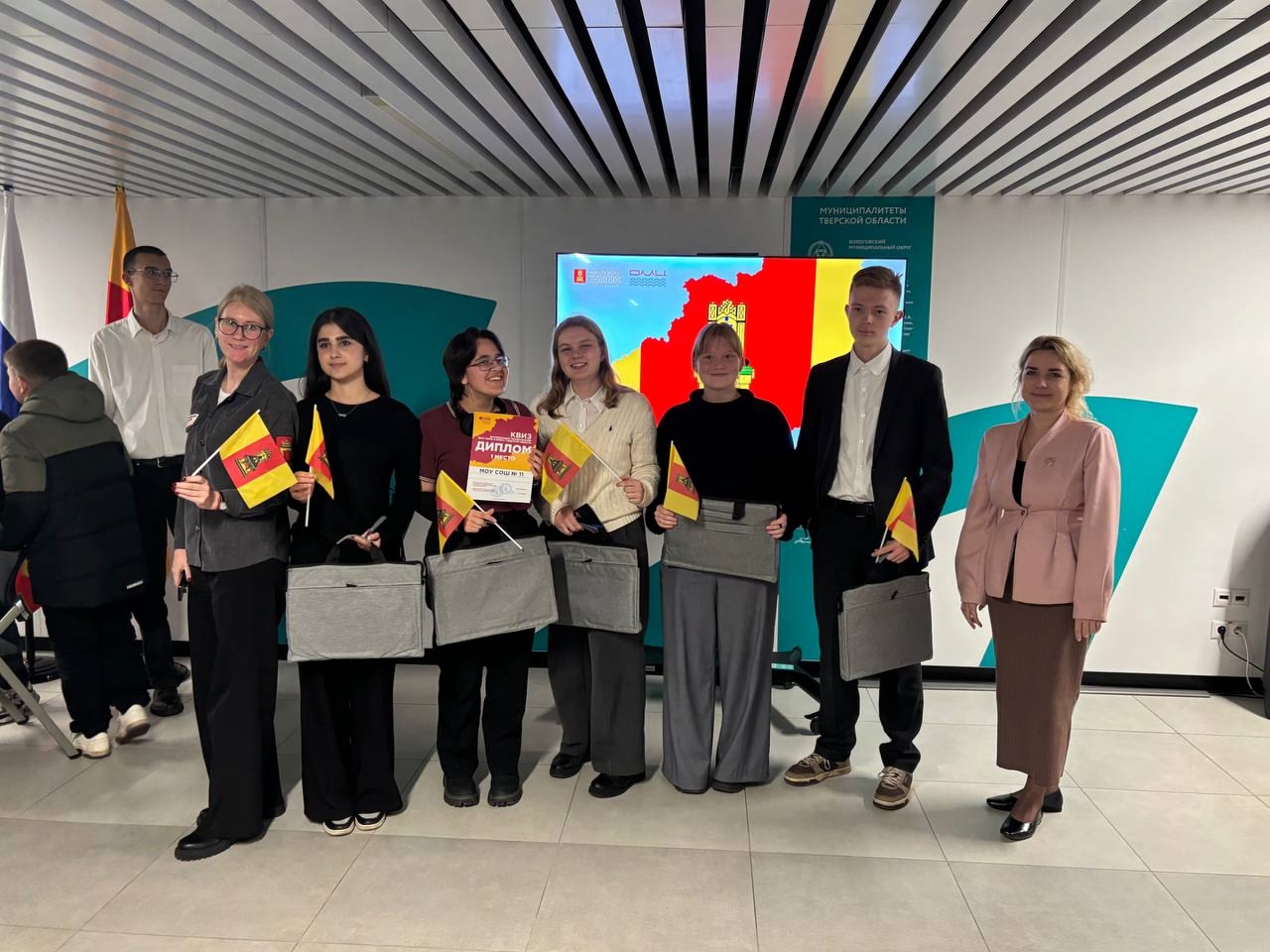 В муниципалитетах региона отпраздновали День герба и флага Тверской области