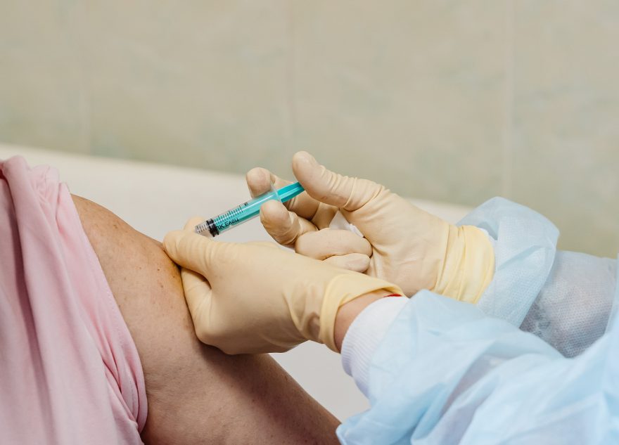 Жители Твери вновь могут сделать прививку от гриппа в мобильном пункте вакцинации Жители Твери вновь могут сделать прививку от гриппа в мобильном пункте вакцинации