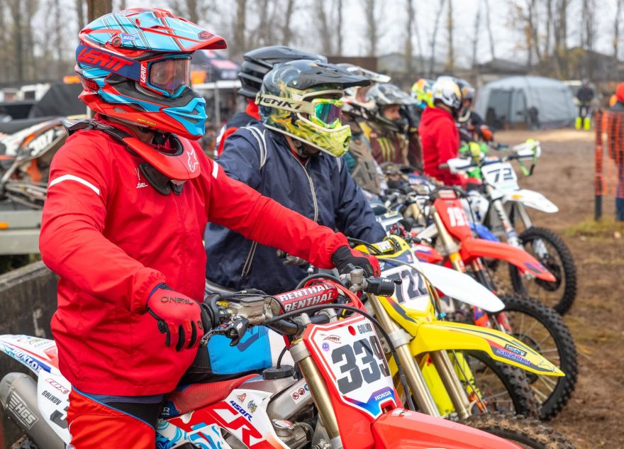 На полигоне ТвГТУ более 100 спортсменов боролись за Кубок ректора по мотокроссу