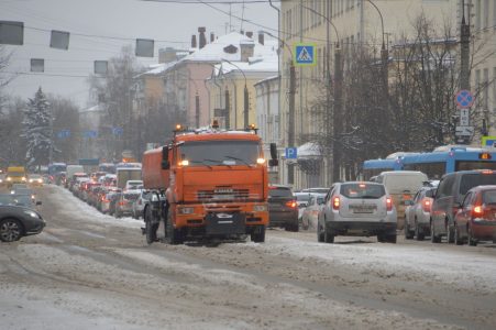 В Твери увеличили количество техники для расчистки улиц расчистки