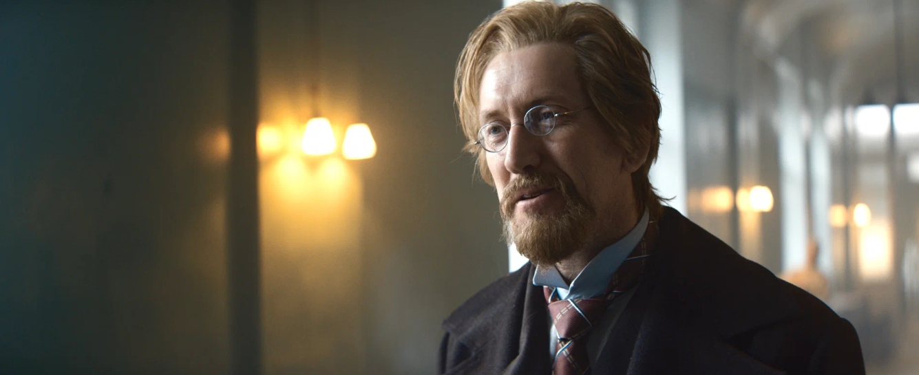 «Хроники русской революции» против «Константинополя»: что смотреть и чему верить