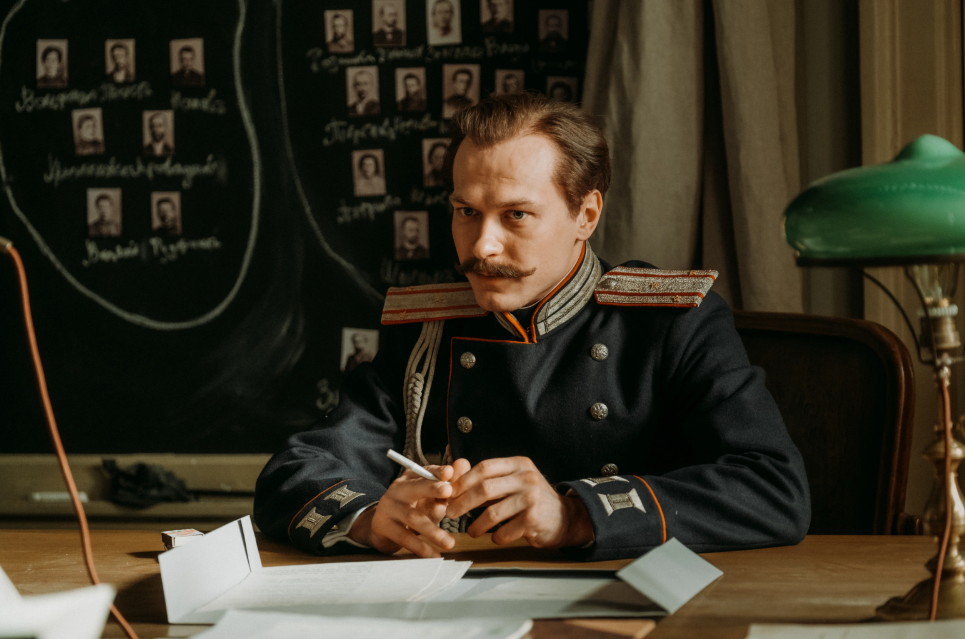 «Хроники русской революции» против «Константинополя»: что смотреть и чему верить