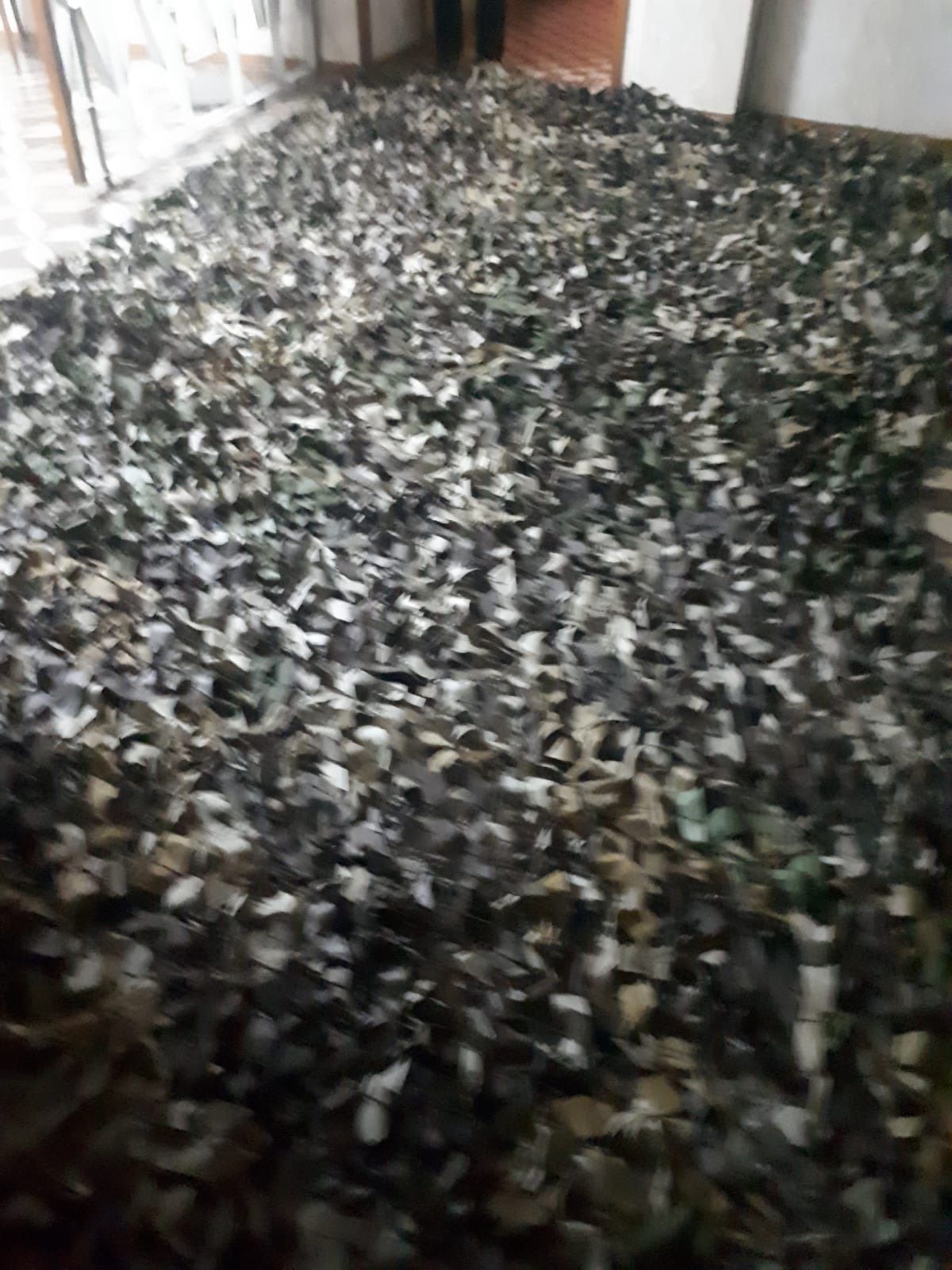 За несколько часов женщины из Тверской области сплели маскировочную сеть для бойцов