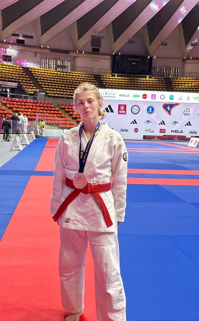 Спортсмены Тверской области завоевали восемь медалей на первенстве мира по джиу-джитсу