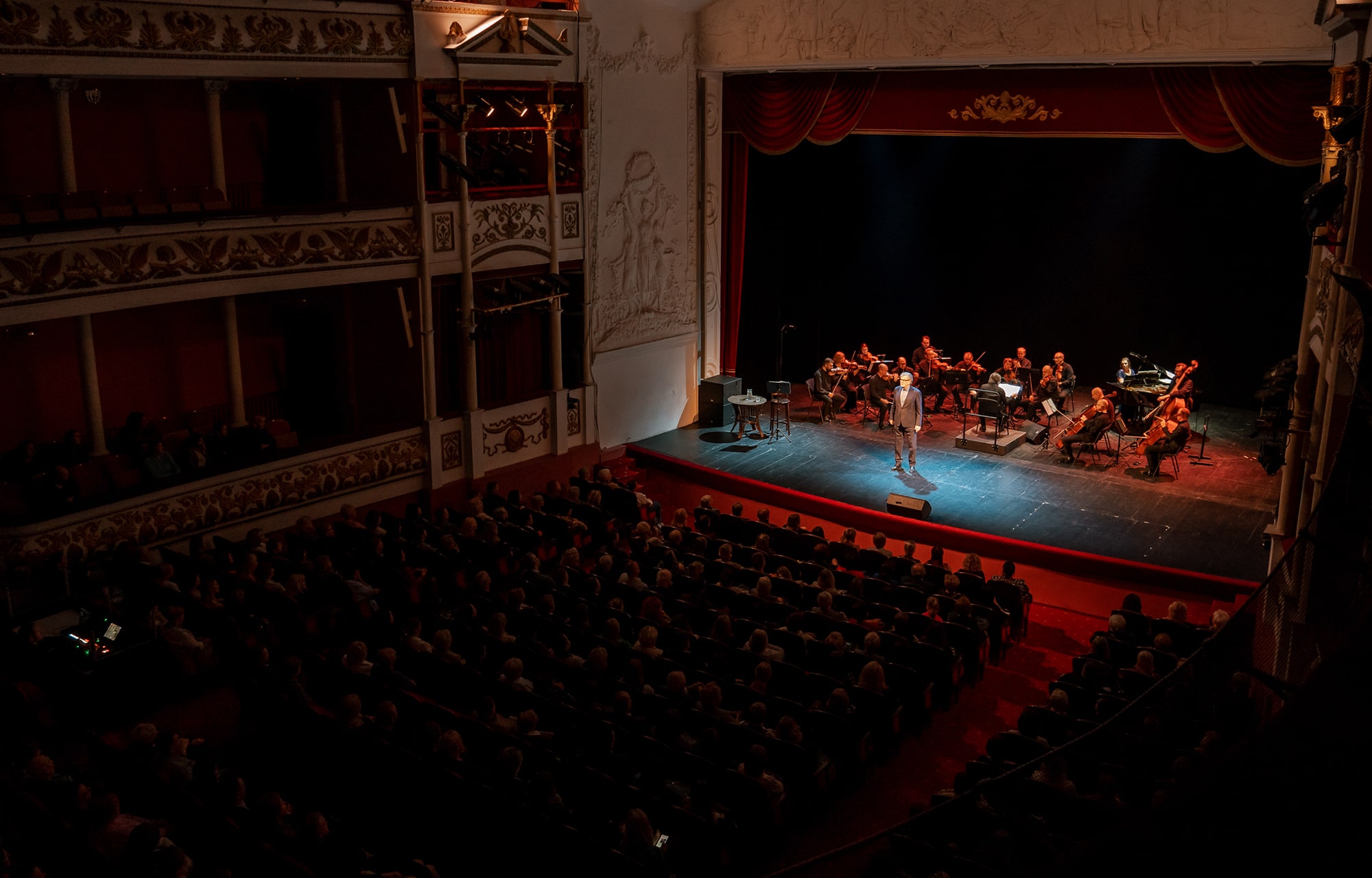 В Твери показали спектакль-концерт с участием Игоря Костолевского и Юрия Башмета