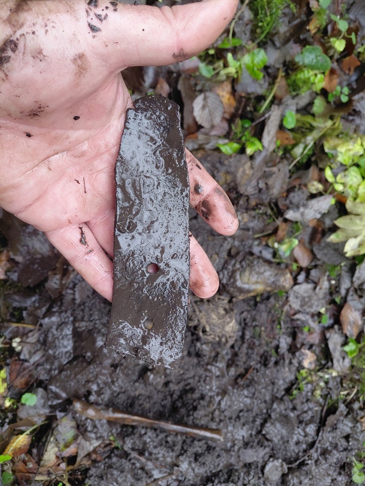 В Тверской области подняли останки найденного несколько дней назад бойца