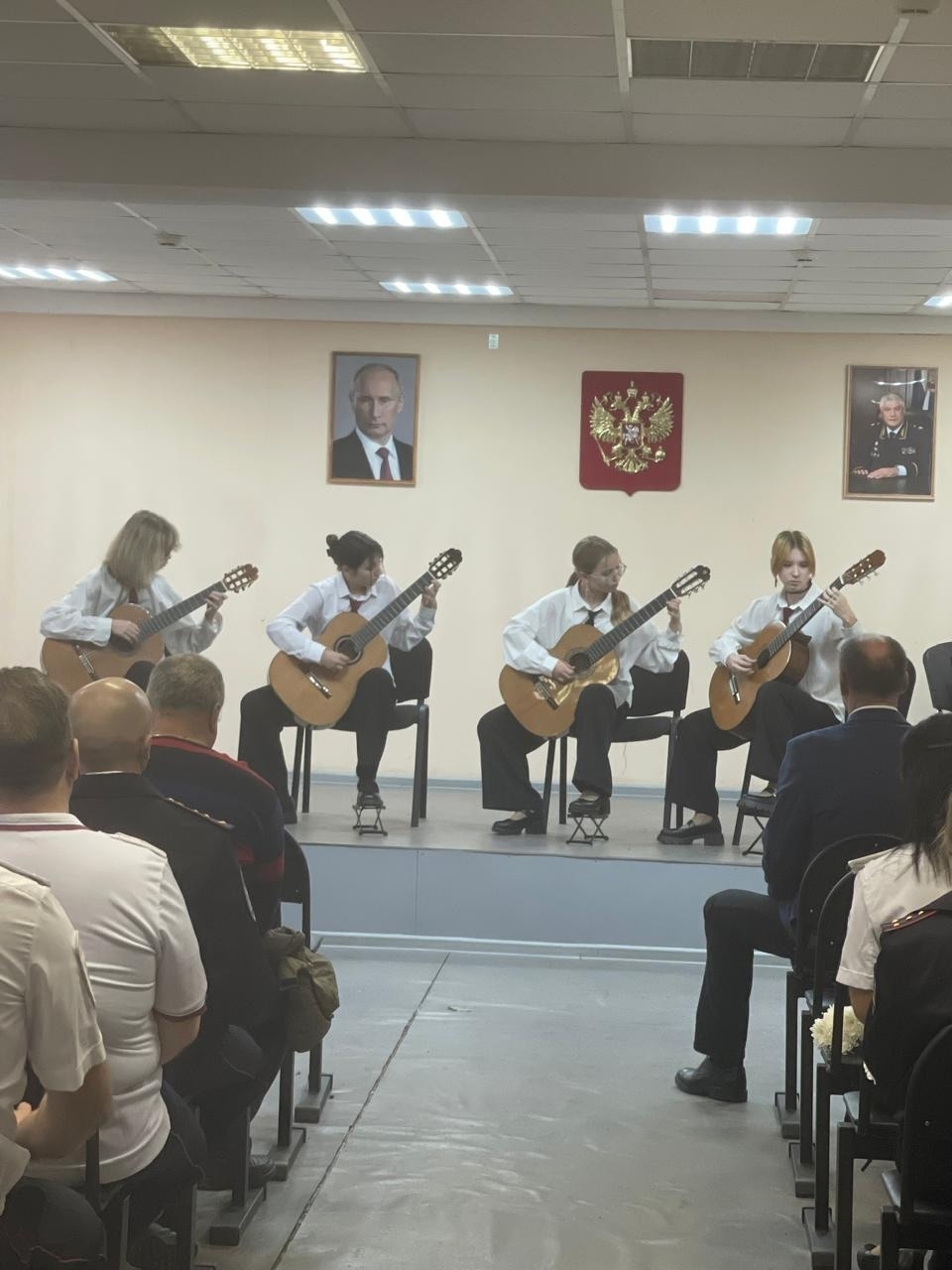 В Вышневолоцком округе чествовали полицейских