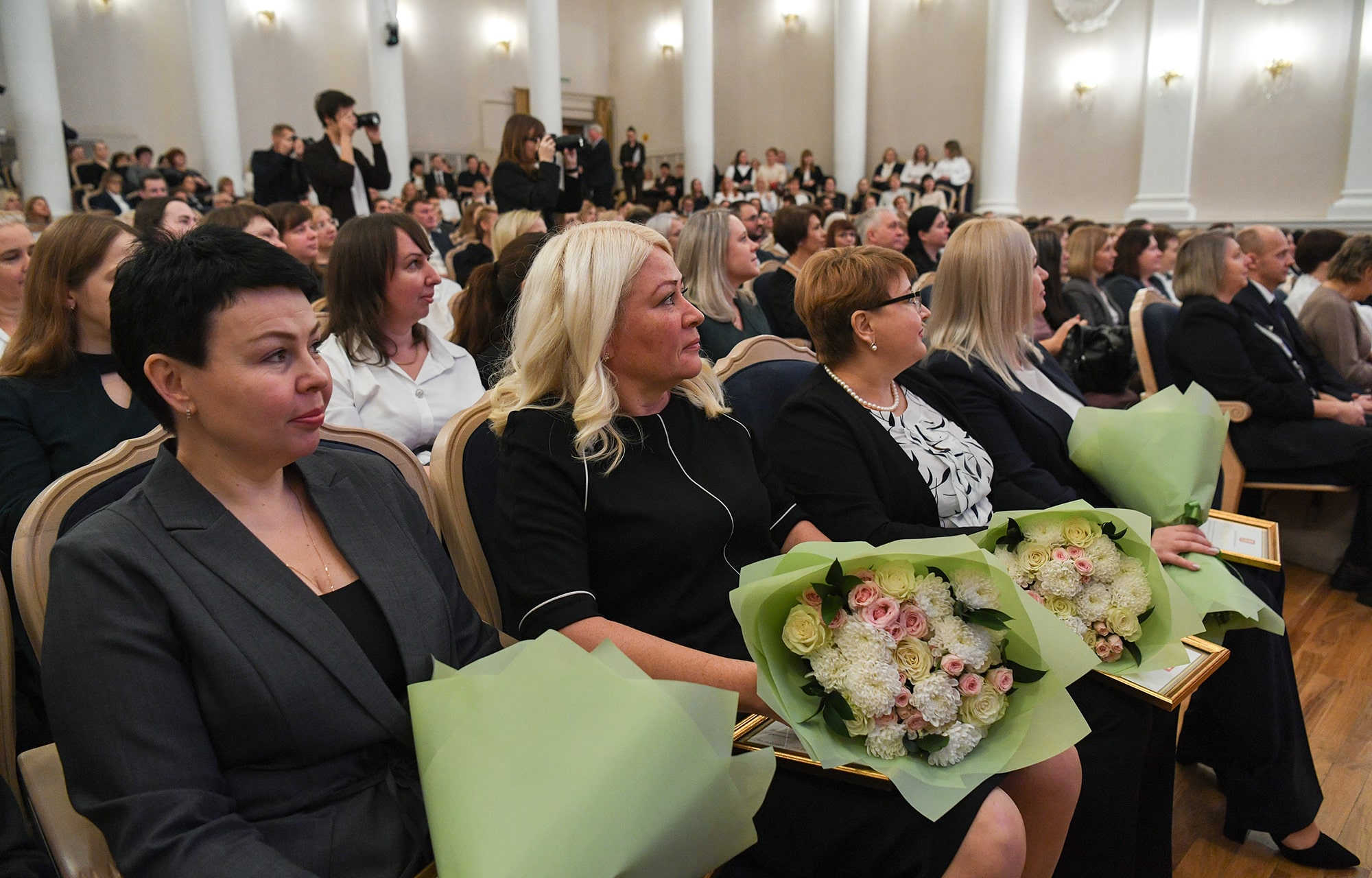 Виталий Королев вручил награды специалистам налоговой службы Тверской области