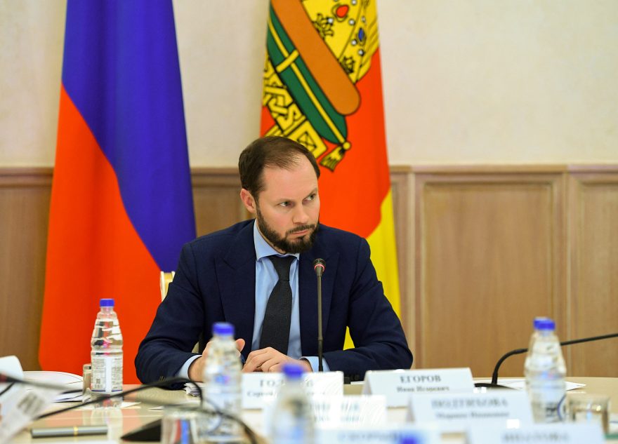 Исполняющий обязанности губернатора Тверской области Виталий Королев провел заседание региональной Бюджетной комиссии