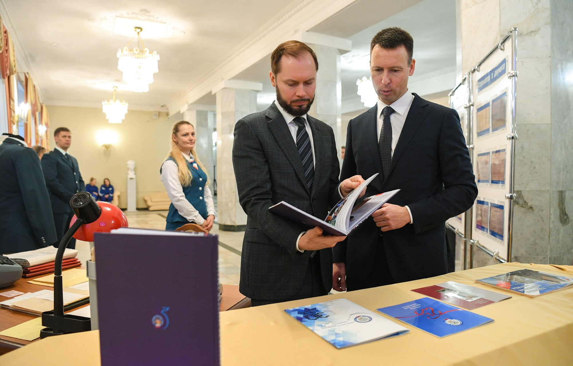 Виталий Королев вручил награды специалистам налоговой службы Тверской области