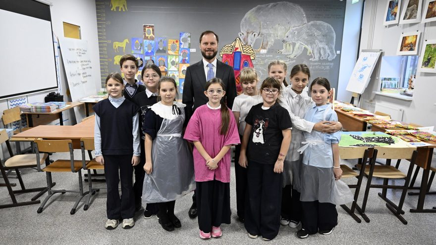 Виталий Королев посетил региональный центр школьного образования «Завидово»