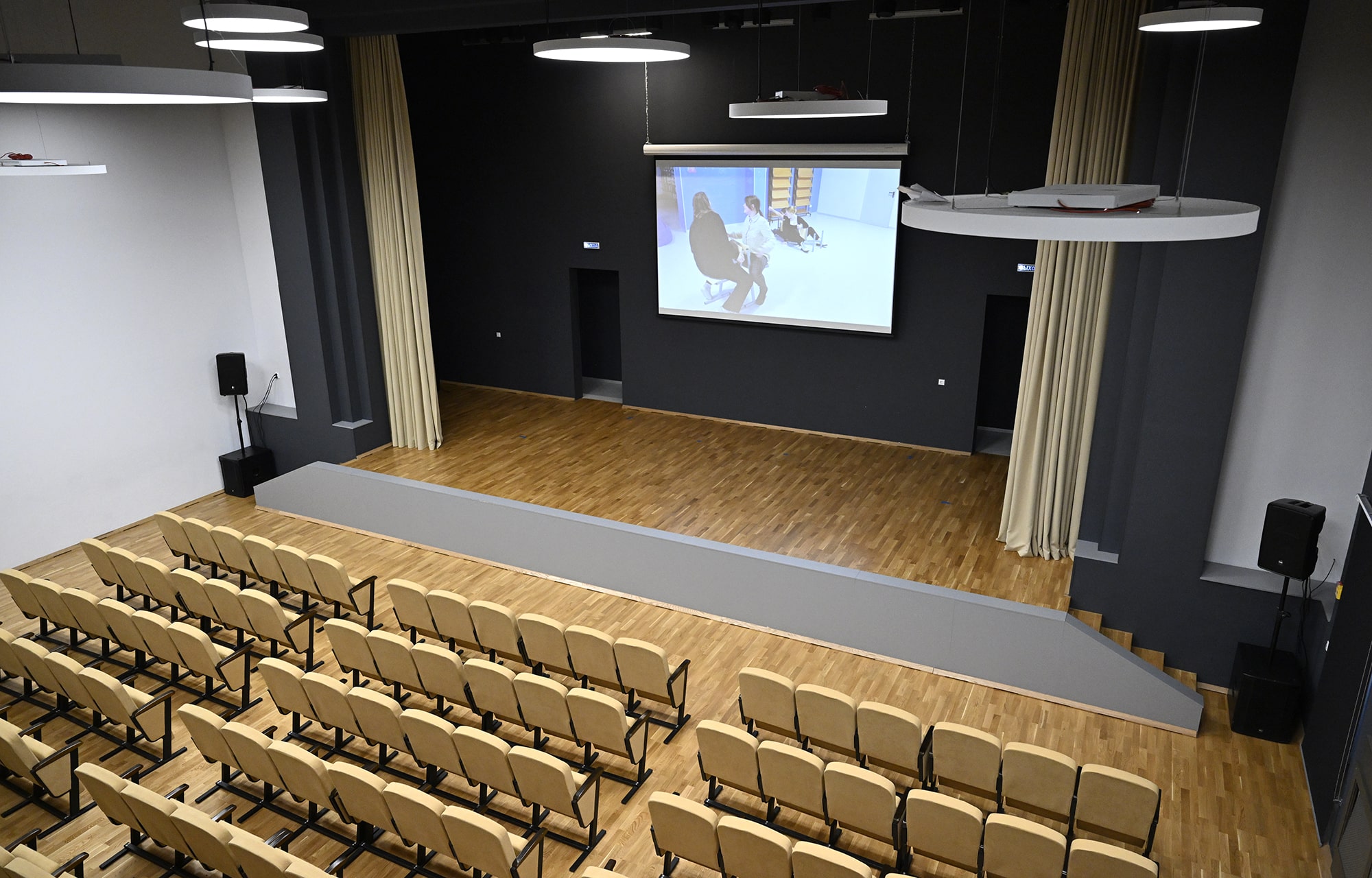 Виталий Королев посетил региональный центр школьного образования «Завидово»