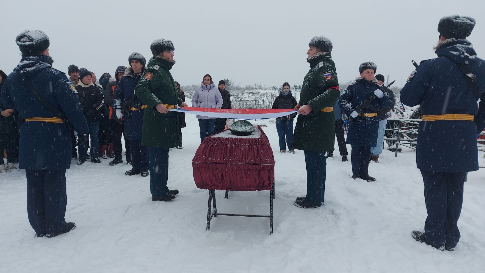 Тверская область простилась с 22-летним бойцом СВО Владимиром Павловым