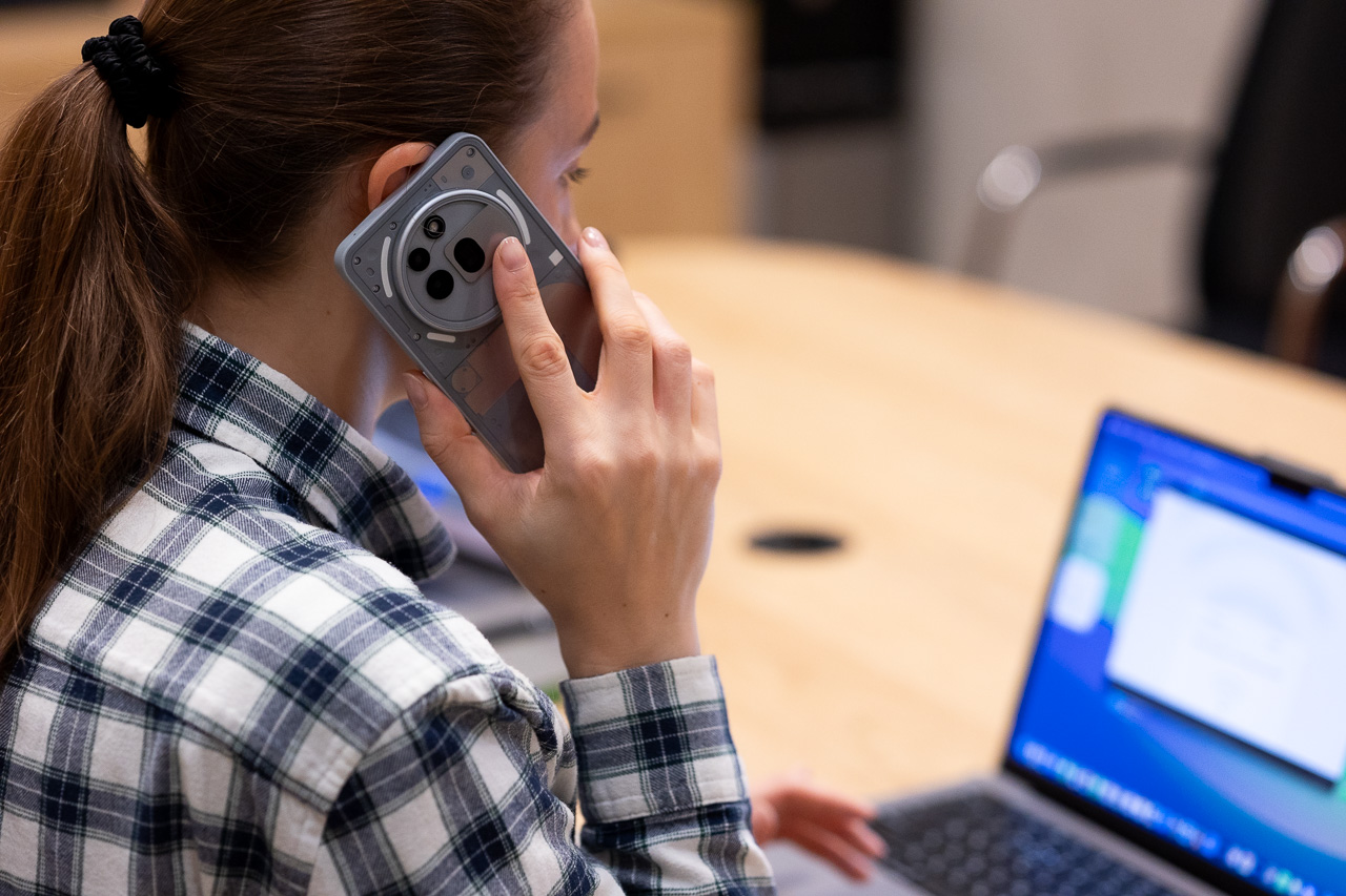 Эксперт объяснил, как распознать мошенников под видом курьеров