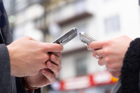 Туристы, приезжающие в Бологое, смогут быстрее загружать цифровые сервисы на своих смартфонах