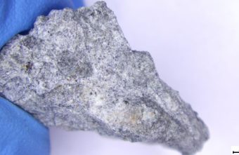 куски метеорита