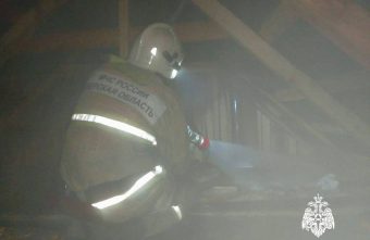 Пожарные спасли баню в Тверской области баню