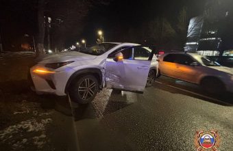 столкнулись