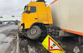 Спасатели ликвидировали последствия ДТП с участием большегруза под Тверью последствия