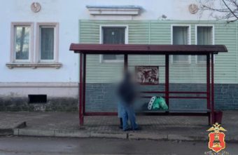 В Тверской области задержали нежадного мужчину, укравшего продукты на остановке задержали