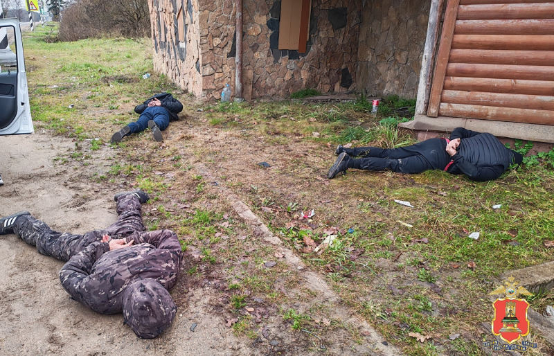 На трассе в Тверской области задержали группу автоналётчиков
