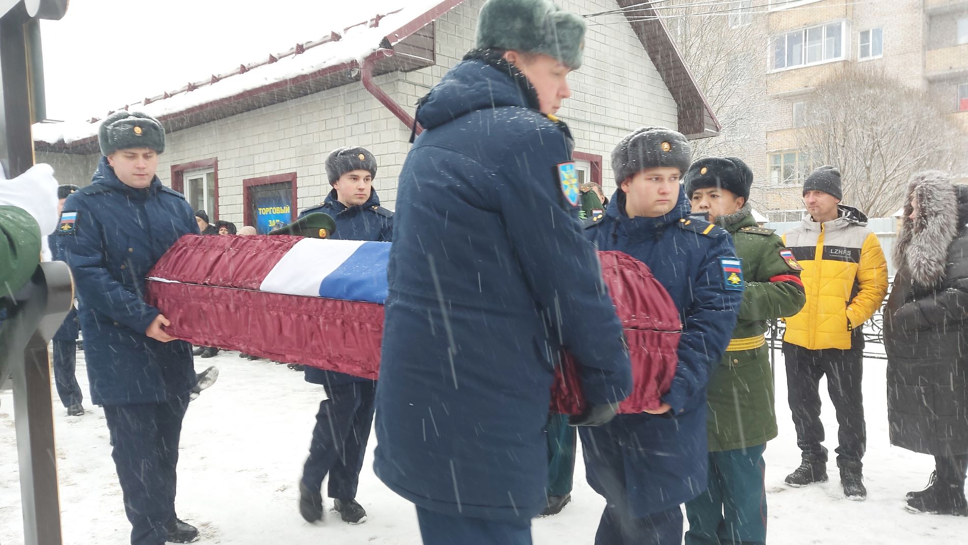 Тверская область простилась с 22-летним бойцом СВО Владимиром Павловым