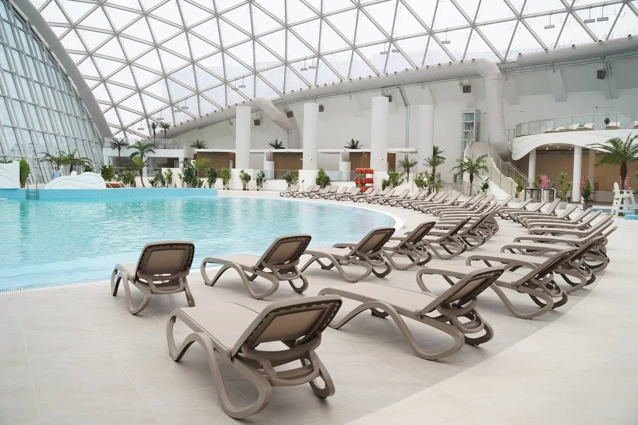 Появились первые фото готовящегося к открытию аквапарка в Тверской области