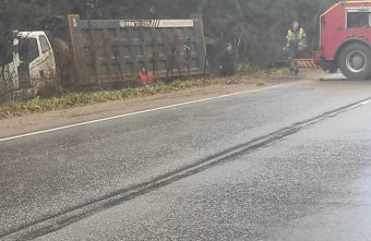 В Тверской области с трассы сошел грузовик грузовик