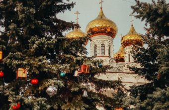 Стало известно, чем украсят к Новому году Привокзальную площадь Твери украсят