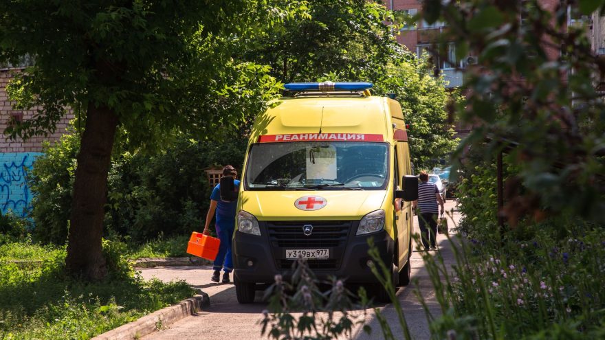 В Тверской области столкнулись «Шкода» и «Лада»