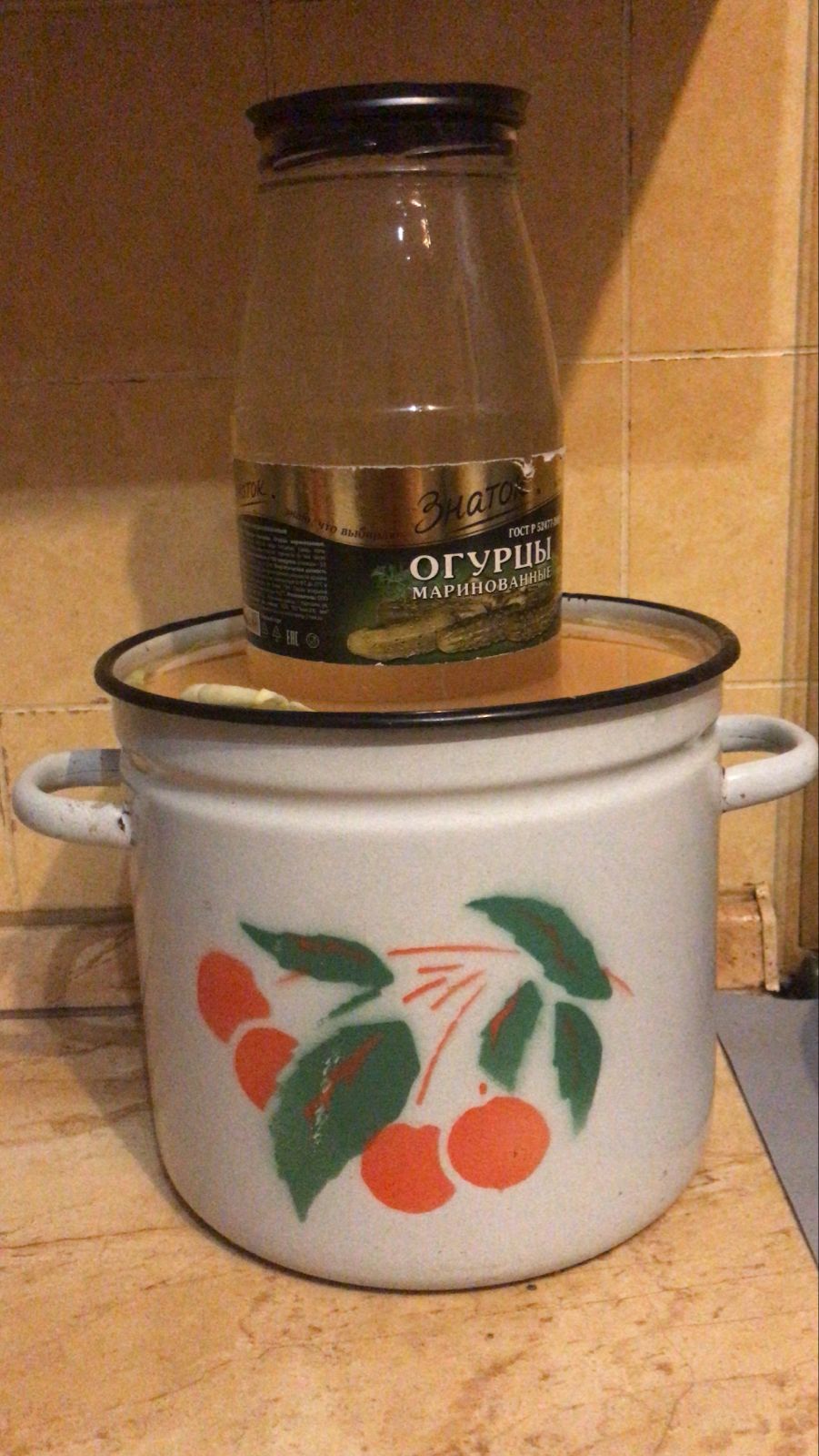 Роспотребнадзор назвал симптомы опасного пищевого ботулизма