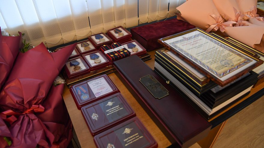 Виталий Королев вручил награды правоохранителям Тверской области