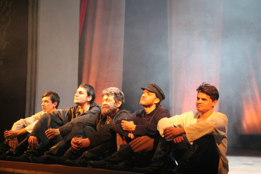 В юбилейном 130-м сезоне в Вышневолоцком областном драматическом театре обратились к классике