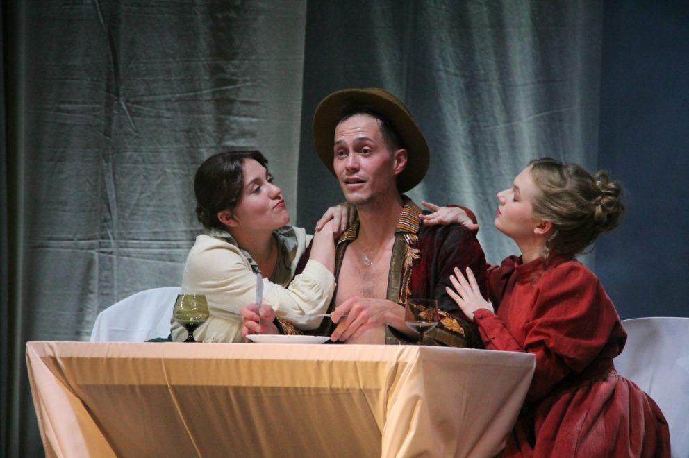 В юбилейном 130-м сезоне в Вышневолоцком областном драматическом театре обратились к классике