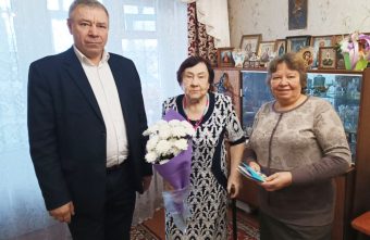 В Тверской области поздравили с юбилеем почетного гражданина округа юбилеем